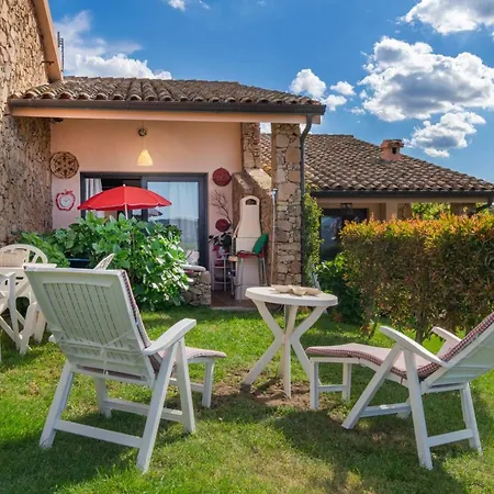 Coda Cavallo Villaggio Cala Paradiso Villino C4 San Teodoro  Exterior photo